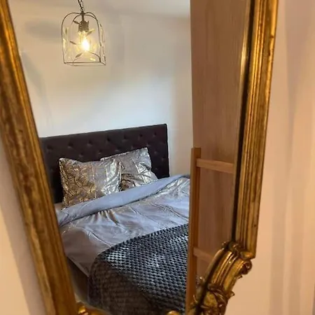 Apartment Chez Frederic - Gare De A 2 Minutes A Pied - Entierement Equipe Metz